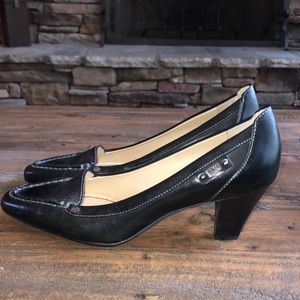 Anne Klein iflex 2 and had I ch pump. Size 8.
